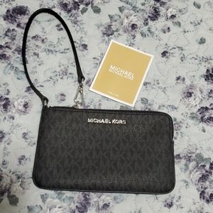 Michael Kors wristlet